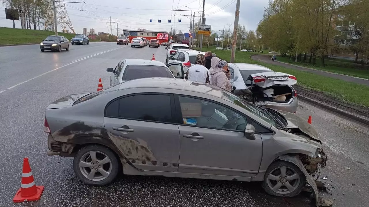 Шесть машин столкнулись в Ижевске