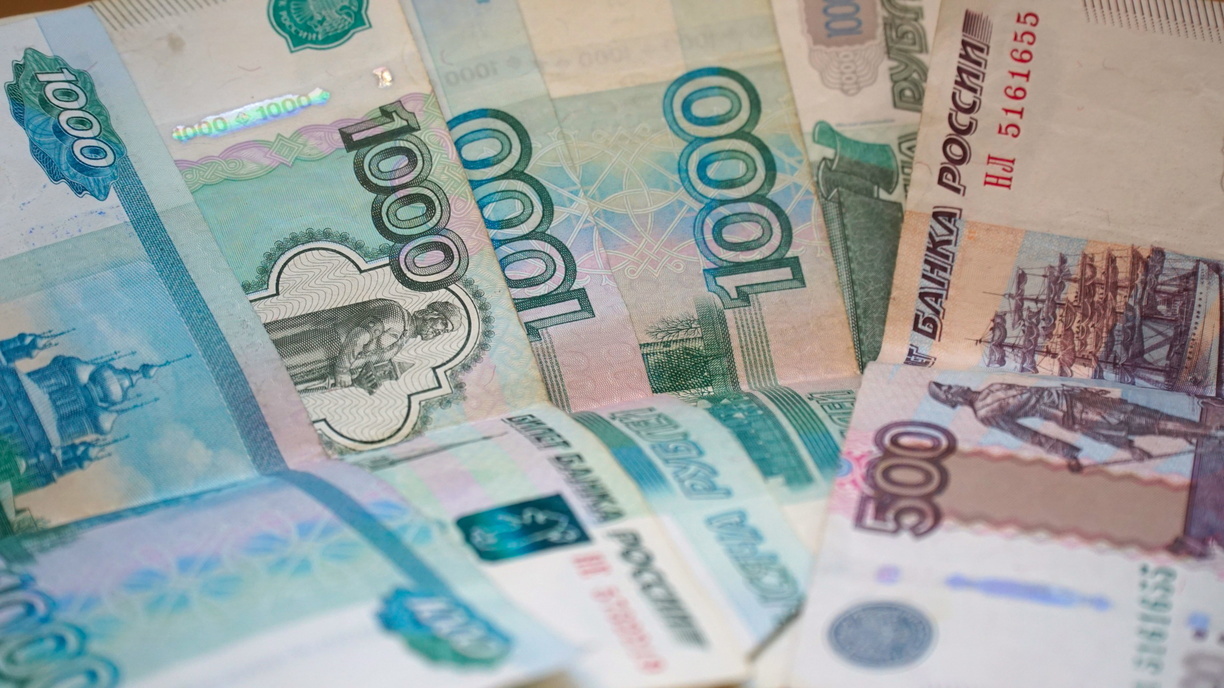 Более одного миллиона рублей мошенники похитили у жительницы Удмуртии
