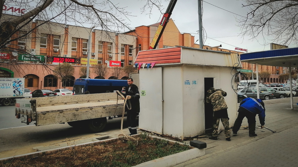 В Ижевске снесено 6 киосков, где незаконно продавался алкоголь