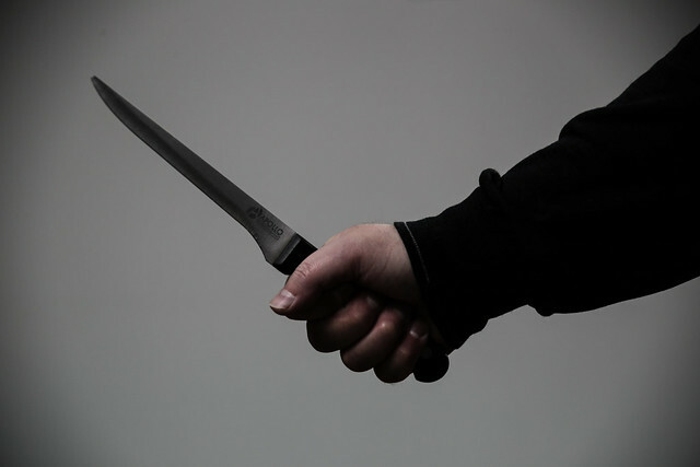 В минувшие выходные в Камбарке мужчина зарезал знакомую ножом