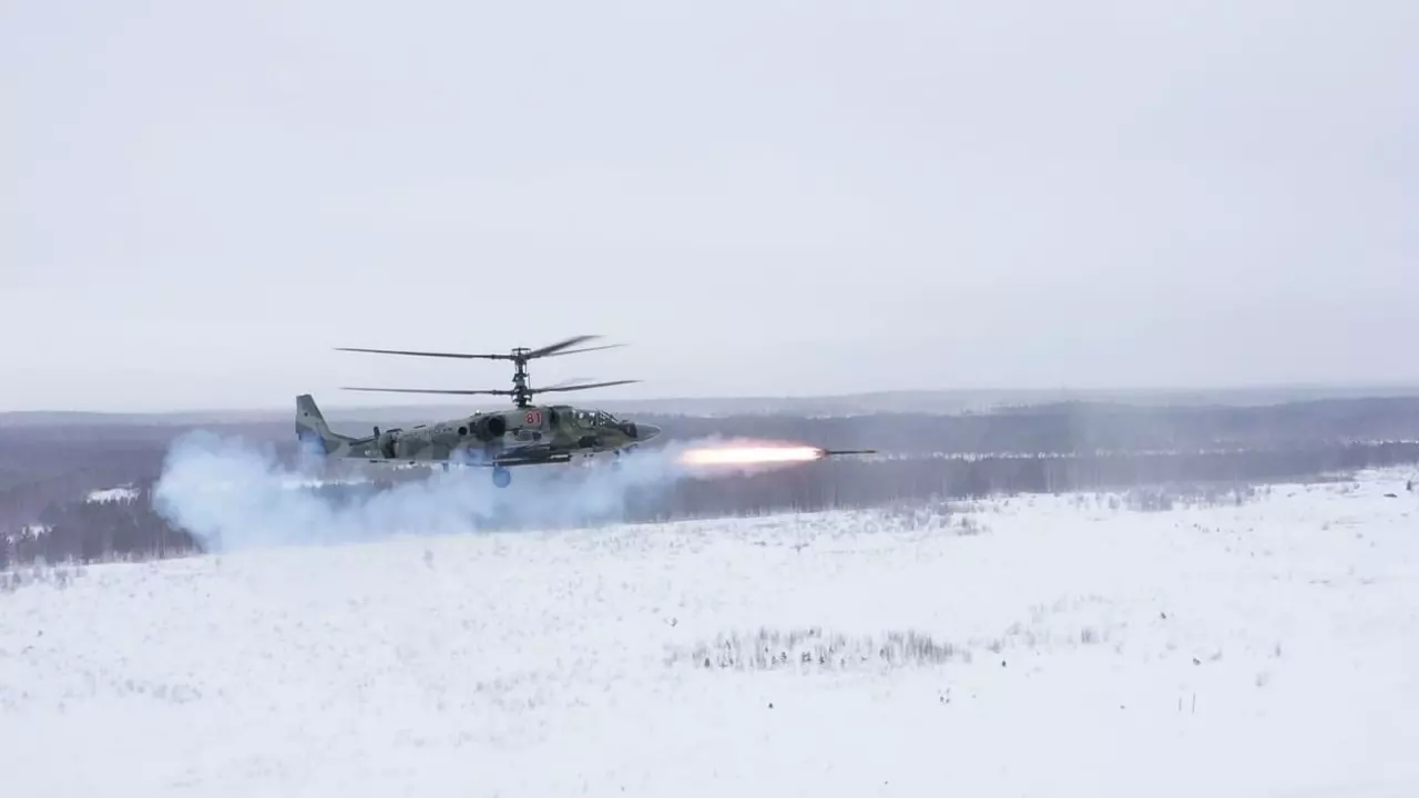 Современные ракеты для вертолетов досрочно передал в войска концерн «Калашников»