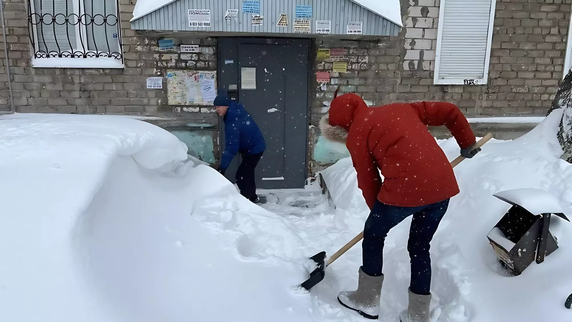 В Ижевске выявлено множество нарушений при уборке снега во дворах