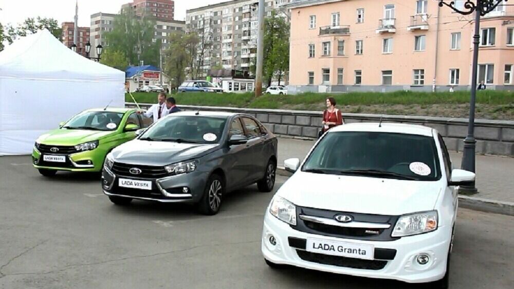 «АвтоВАЗ» уже в мае не сможет выпускать автомобили из-за отсутствия комплектующих