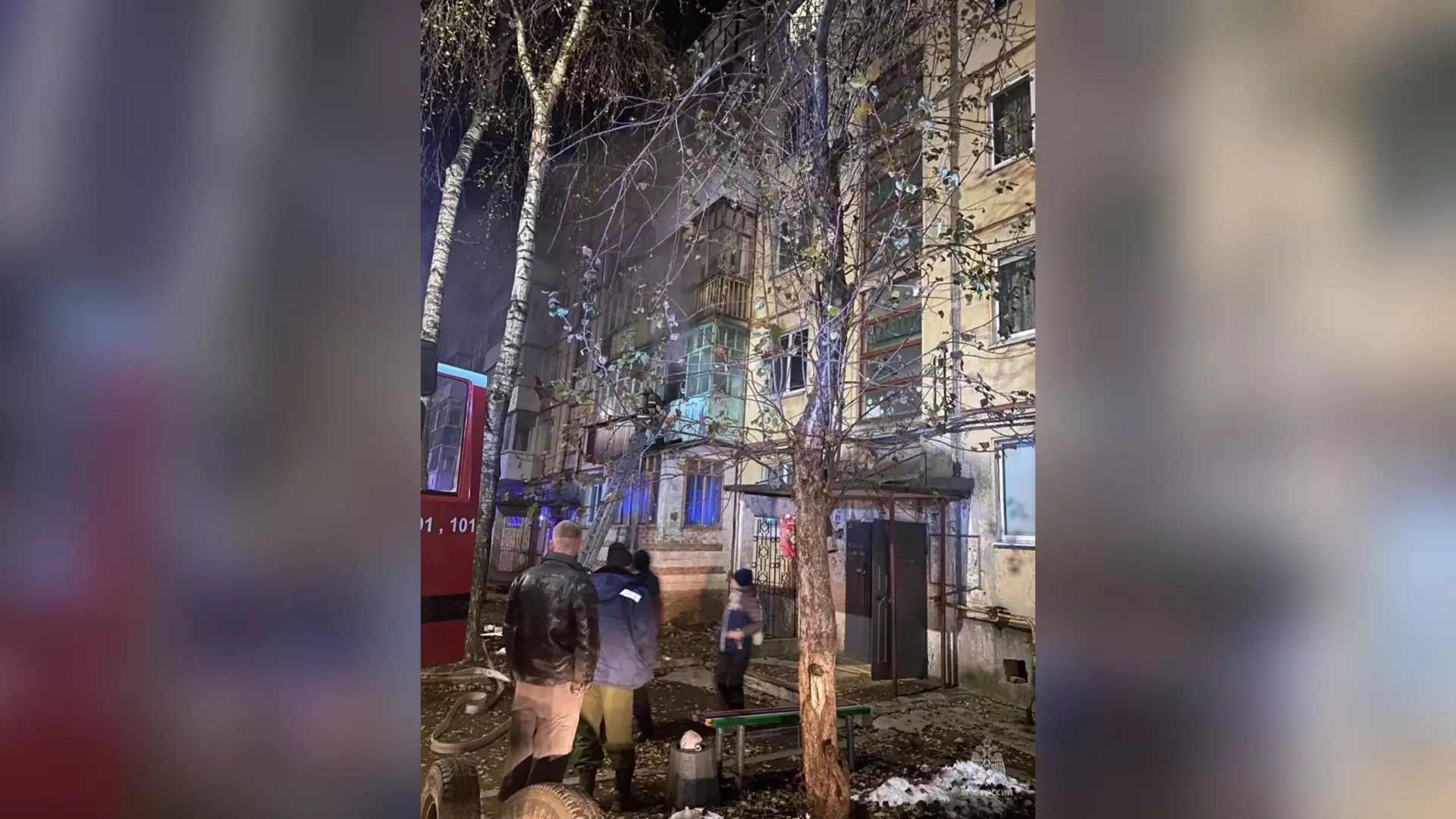 Семь человек были спасены из горящего дома в Воткинске