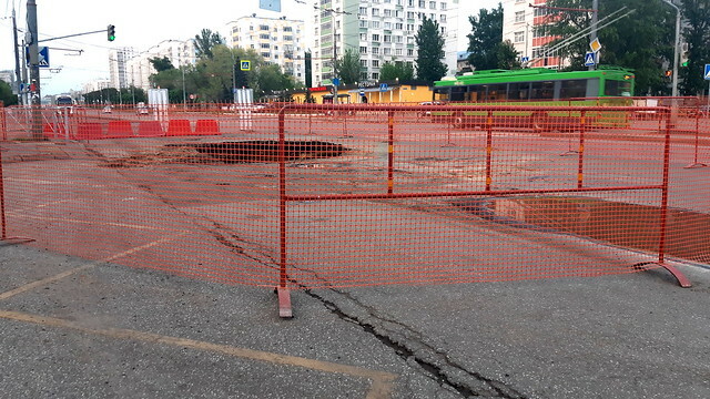 На кольце перекрестка улиц Удмуртской и Либкнехта пройдет ремонт подземной теплосети