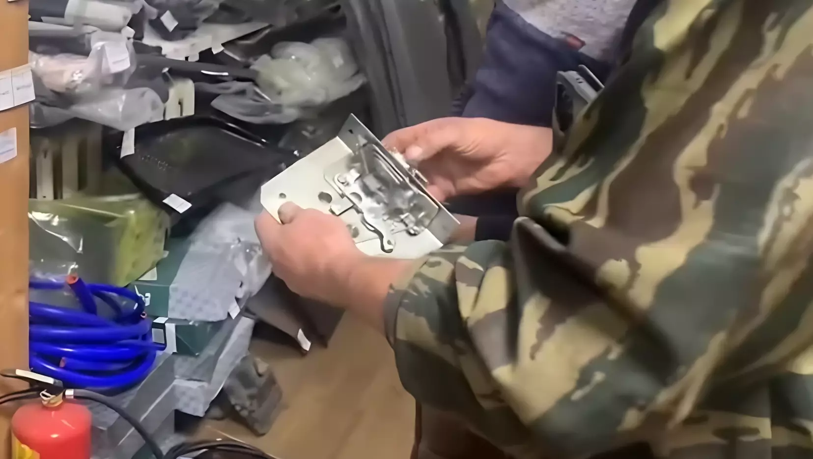 Бойцы СВО поблагодарили жителей Удмуртии за инструменты для ремонта машин