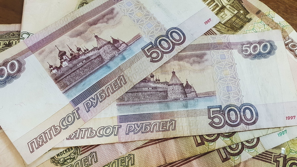 Мошенники похитили у ижевчанки 500 тысяч рублей под предлогом защиты