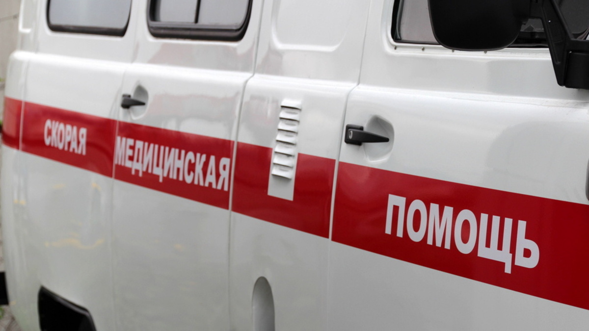 Семь машин скорой помощи получили больницы Удмуртии