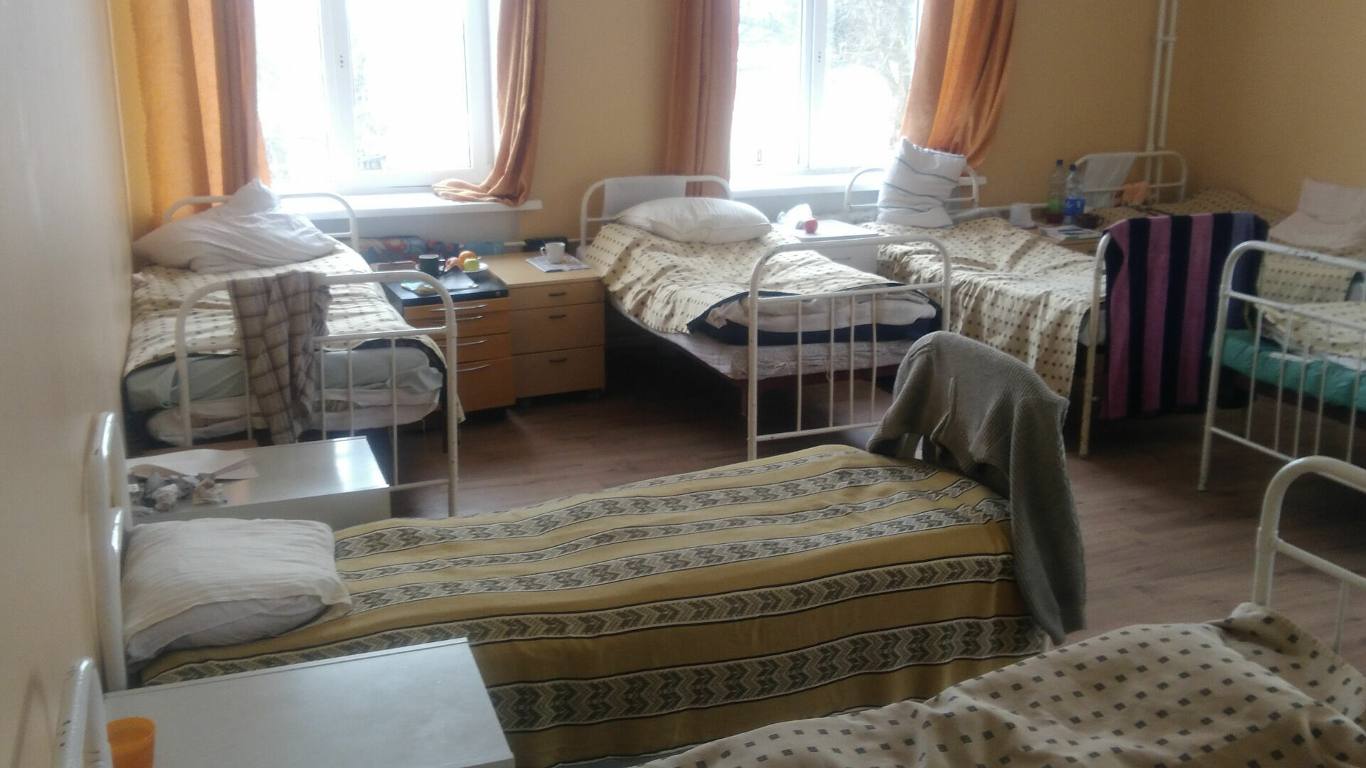 Пациенты ГКБ №3 Ижевска: «Лежим с ребенком в больнице, и по нам тараканы ползают»