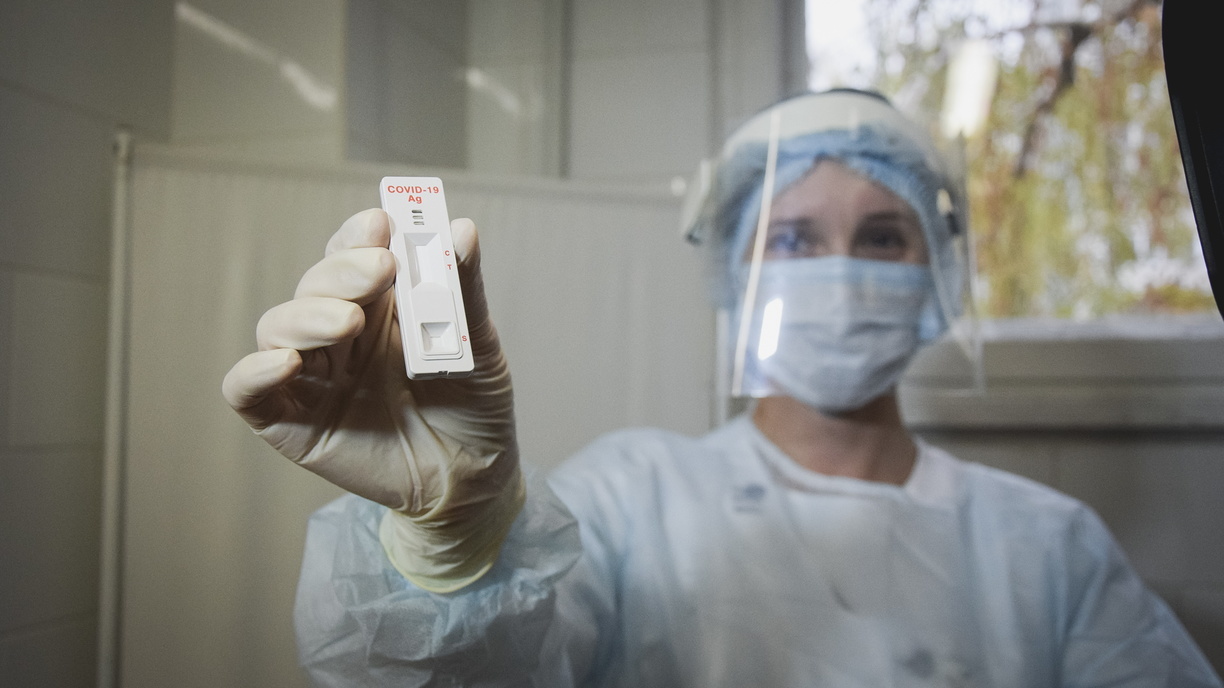 В Удмуртии еще 72 человека заразились коронавирусом