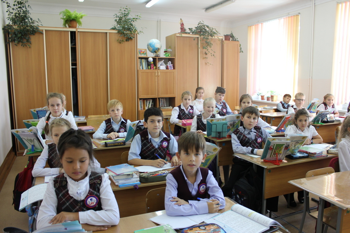 Ученику школы в Ижевске поставили семь «двоек» за отсутствие у него бисера