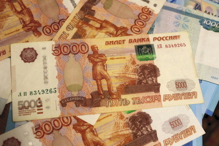 В Удмуртии риелтор-мошенник похитил у женщины 1,3 млн рублей