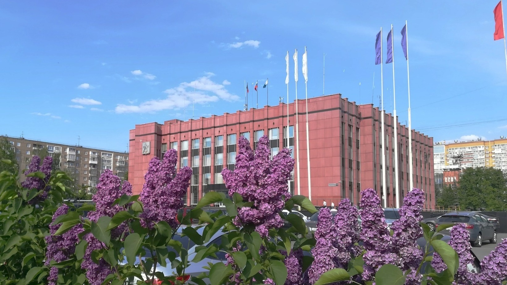 Когда в Ижевске появится новый мэр, проблемный бюджет и рост экономики республики