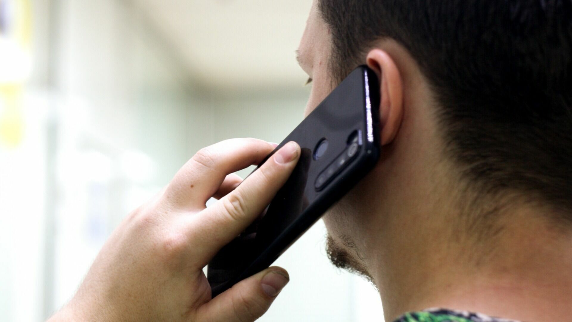В Удмуртии впервые оператор сотовой связи ответит за действия телефонных мошенников