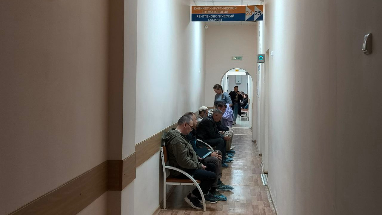 Главврач стоматологии в Ижевске: увеличить количество номерков невозможно