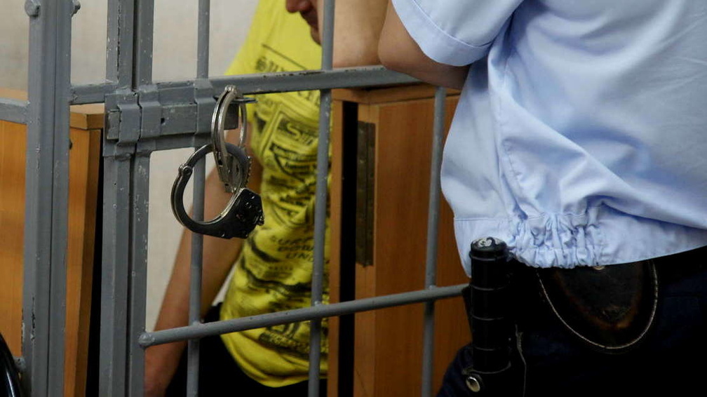 Ижевчанину грозит до 5 лет тюрьмы за нападение на росгвардейцев