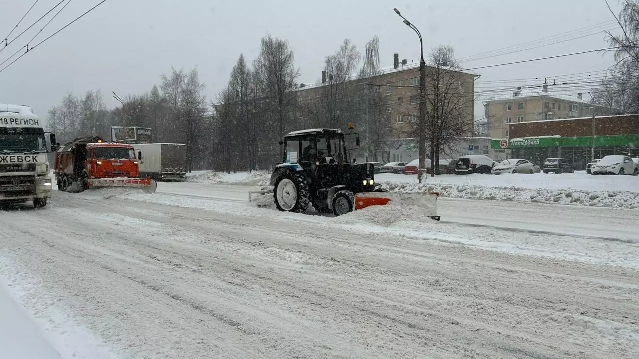 Мэрия Ижевска публикует завышенные данные о количестве выпавшего снега