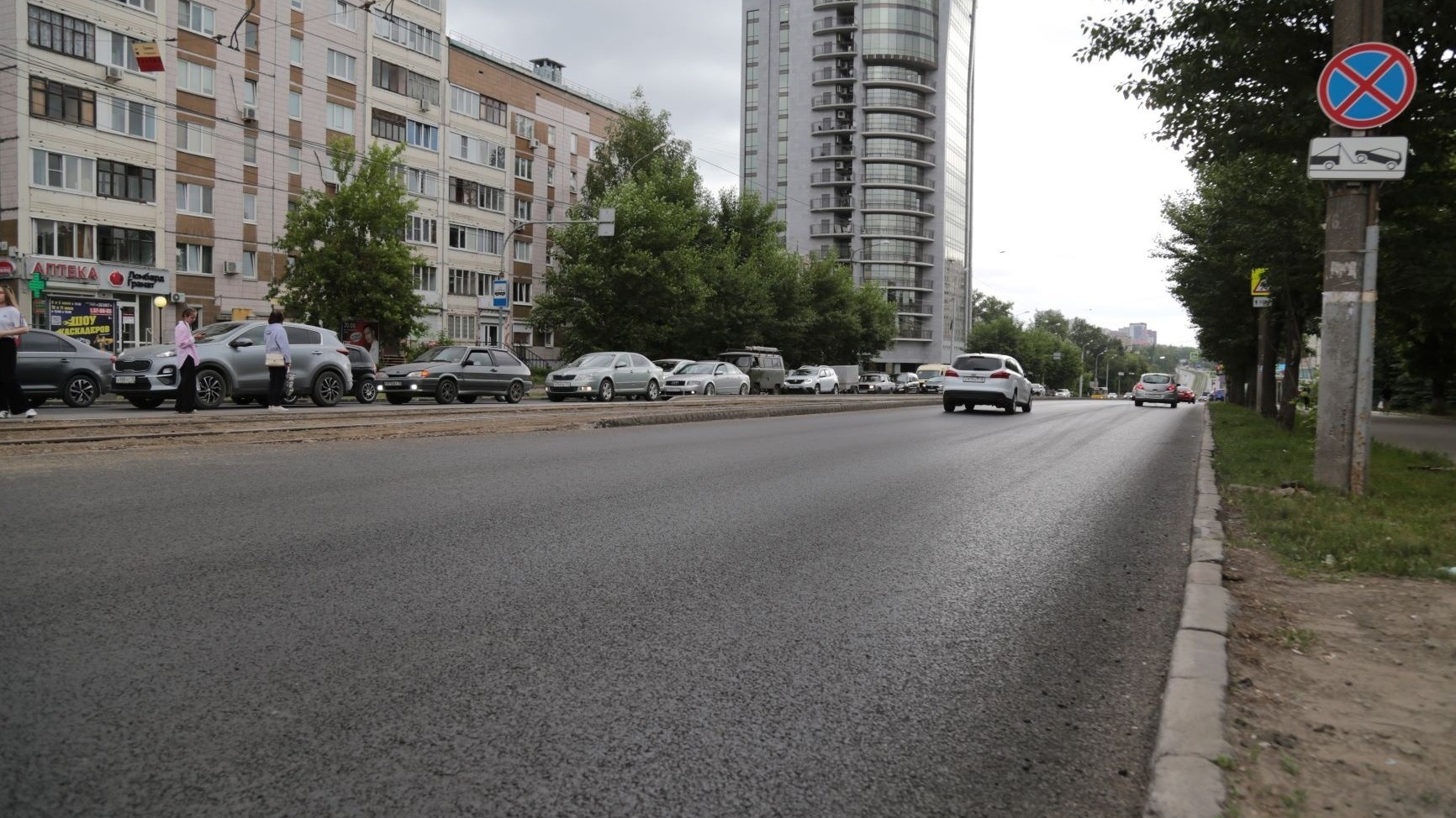 В Ижевске проверили ход ремонта дороги на улице Ленина