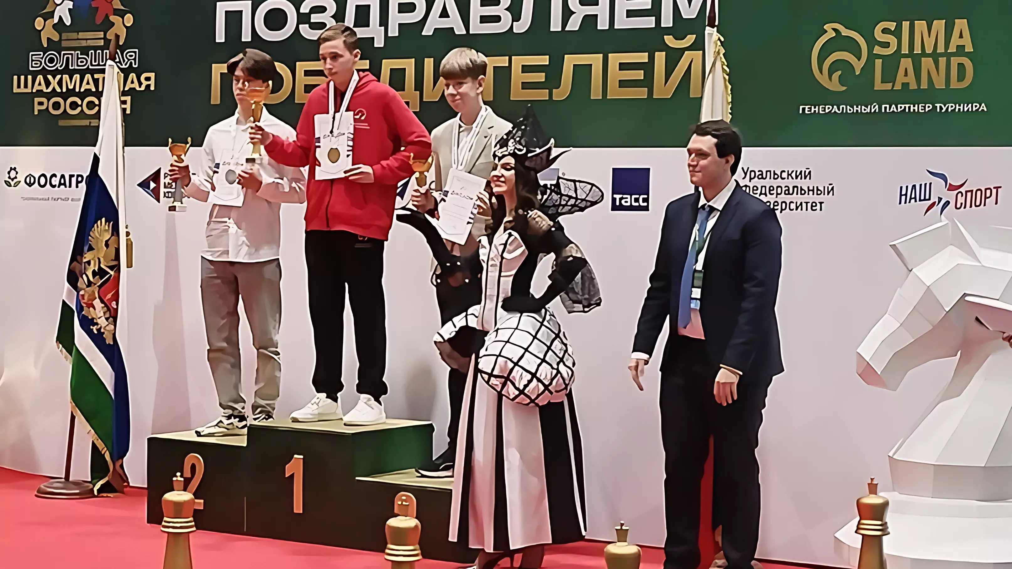 Юниор из Ижевска стал сильнейшим в России в решении шахматных задач