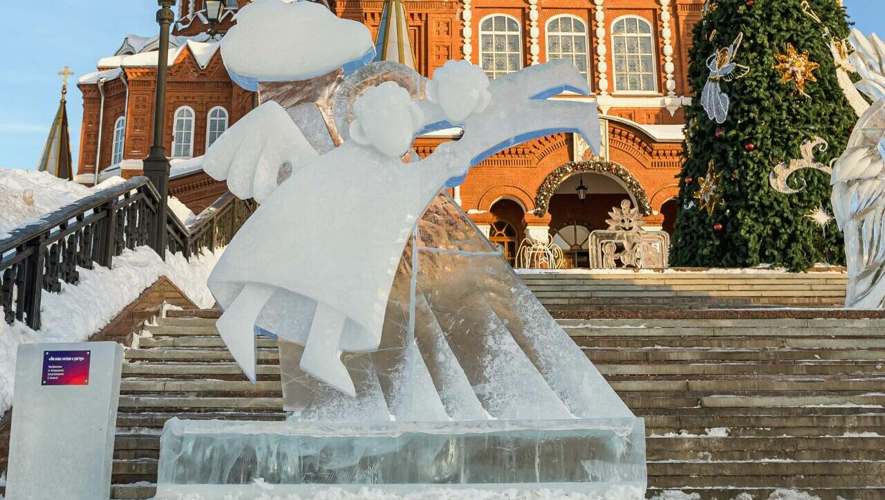 Ледяные ангелы и архангелы двенадцатый раз в Ижевске — фоторепортаж