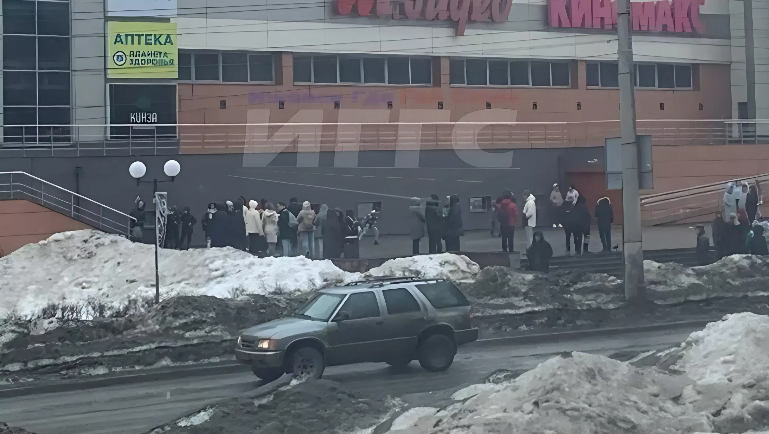 В Ижевске прошла эвакуация в нескольких торговых центрах