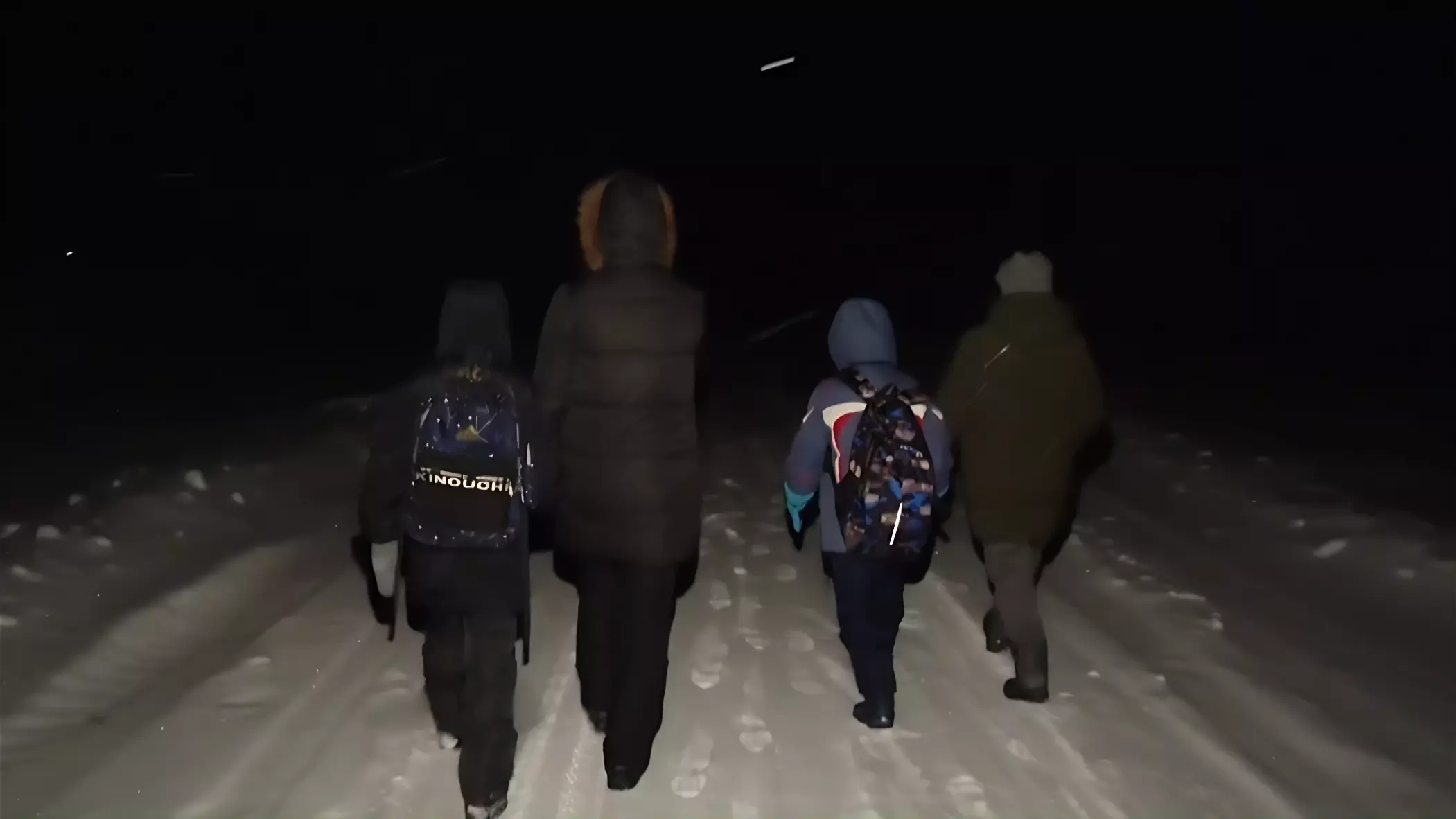 Жителей микрорайона Вогулка в Воткинске на 8 лет оставили без освещения