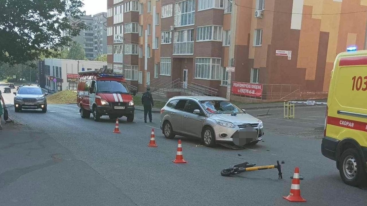 Еще один водитель электросамоката сбит автомобилем в Ижевске