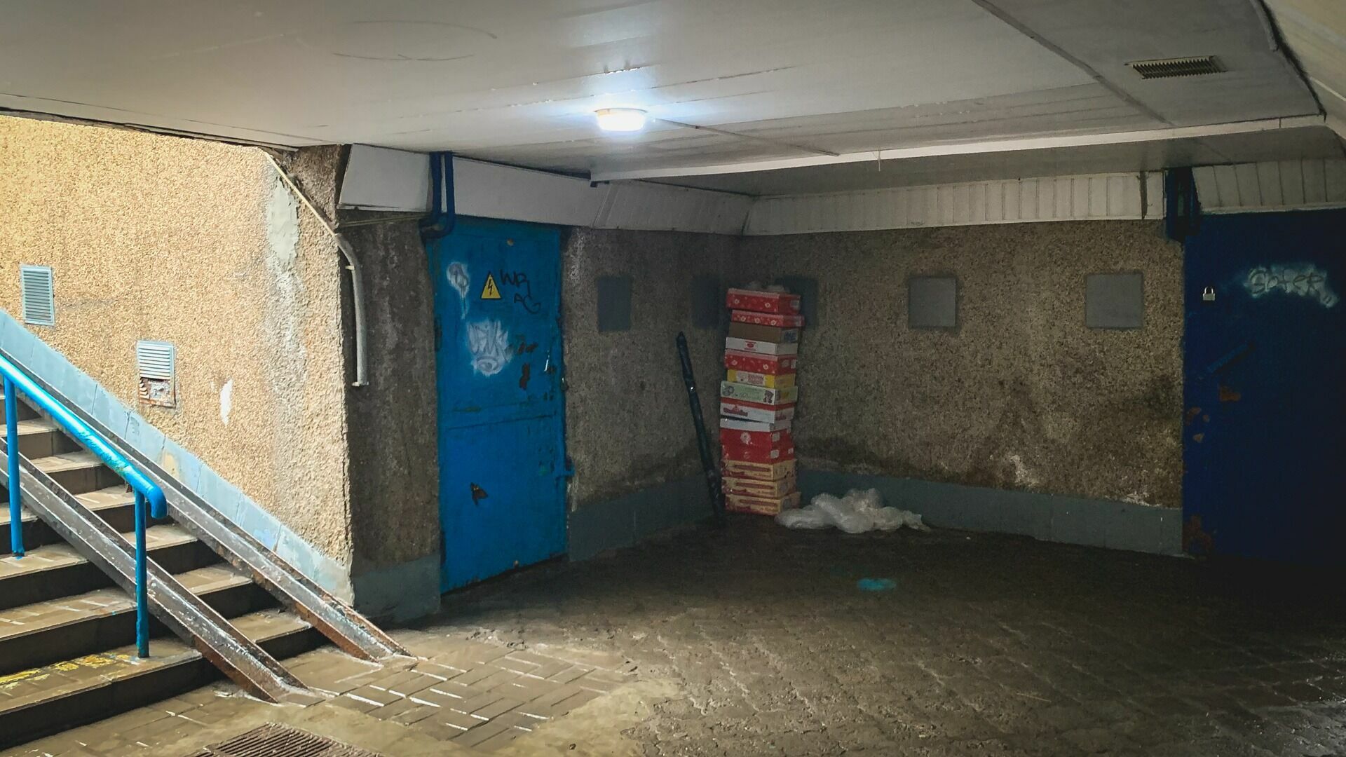 Ижевчане пожаловались на состояние подземного перехода на Кирова