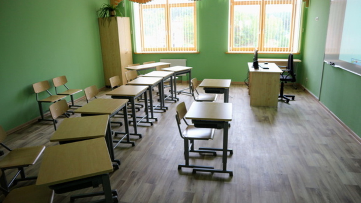На карантин по коронавирусу закрыты 9 классов в школах Ижевска