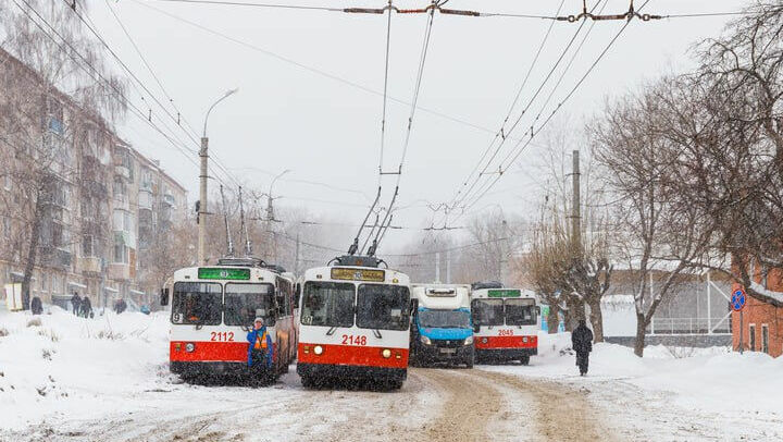 Более двух часов не было движения троллейбусов в центре Ижевска