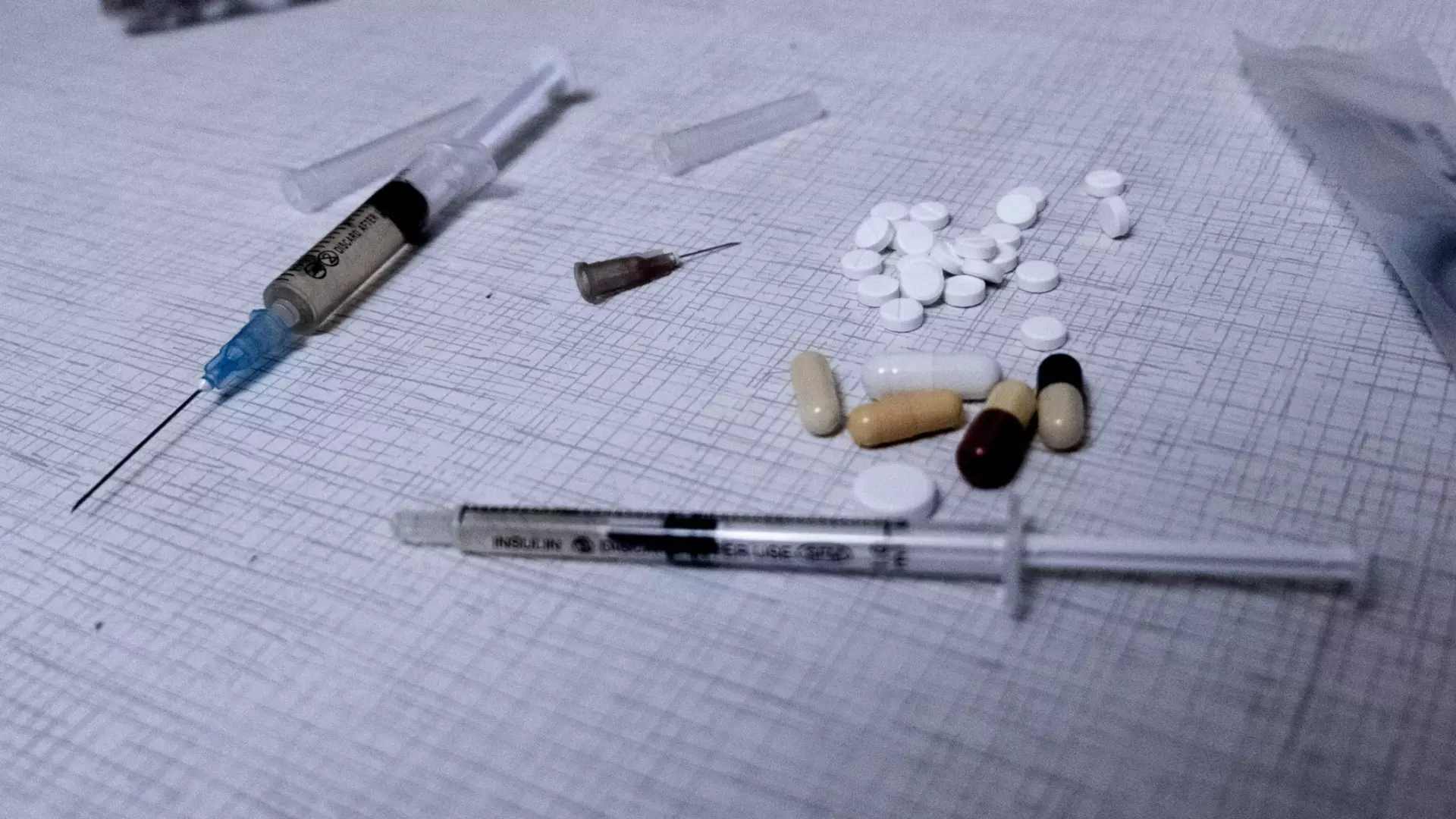 125 надписей с рекламой наркотиков обнаружили горожане на зданиях Ижевска