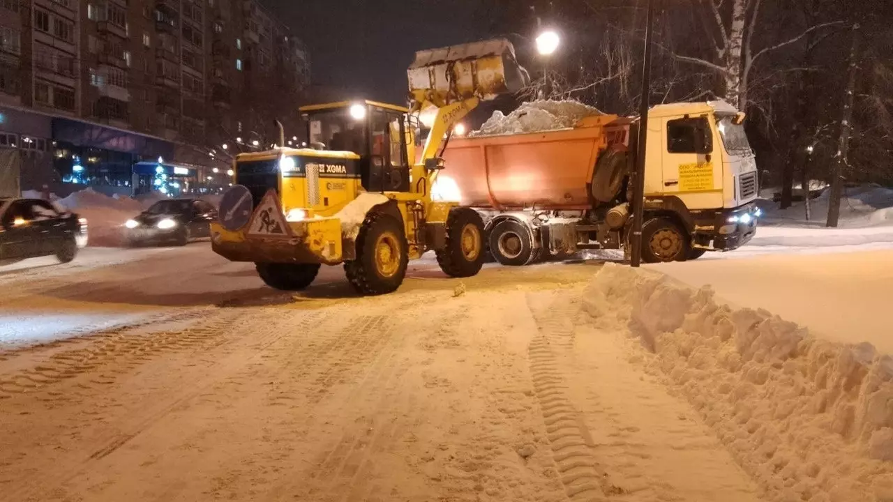 Глава Удмуртии проверил, как выполнены поручения по уборке снега