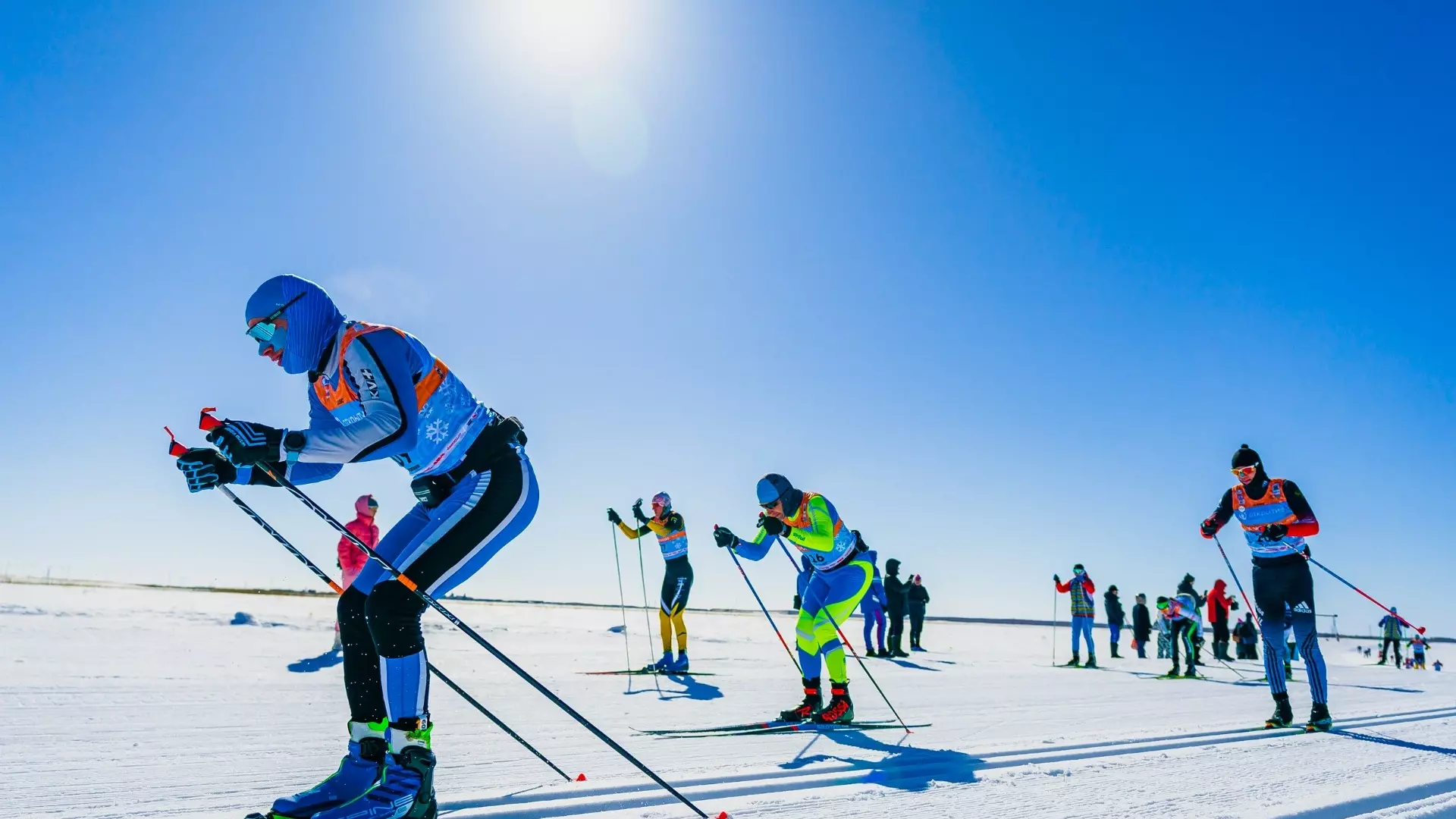 На дистанцию 50 км Югорского лыжного марафона выйдут олимпийские чемпионы