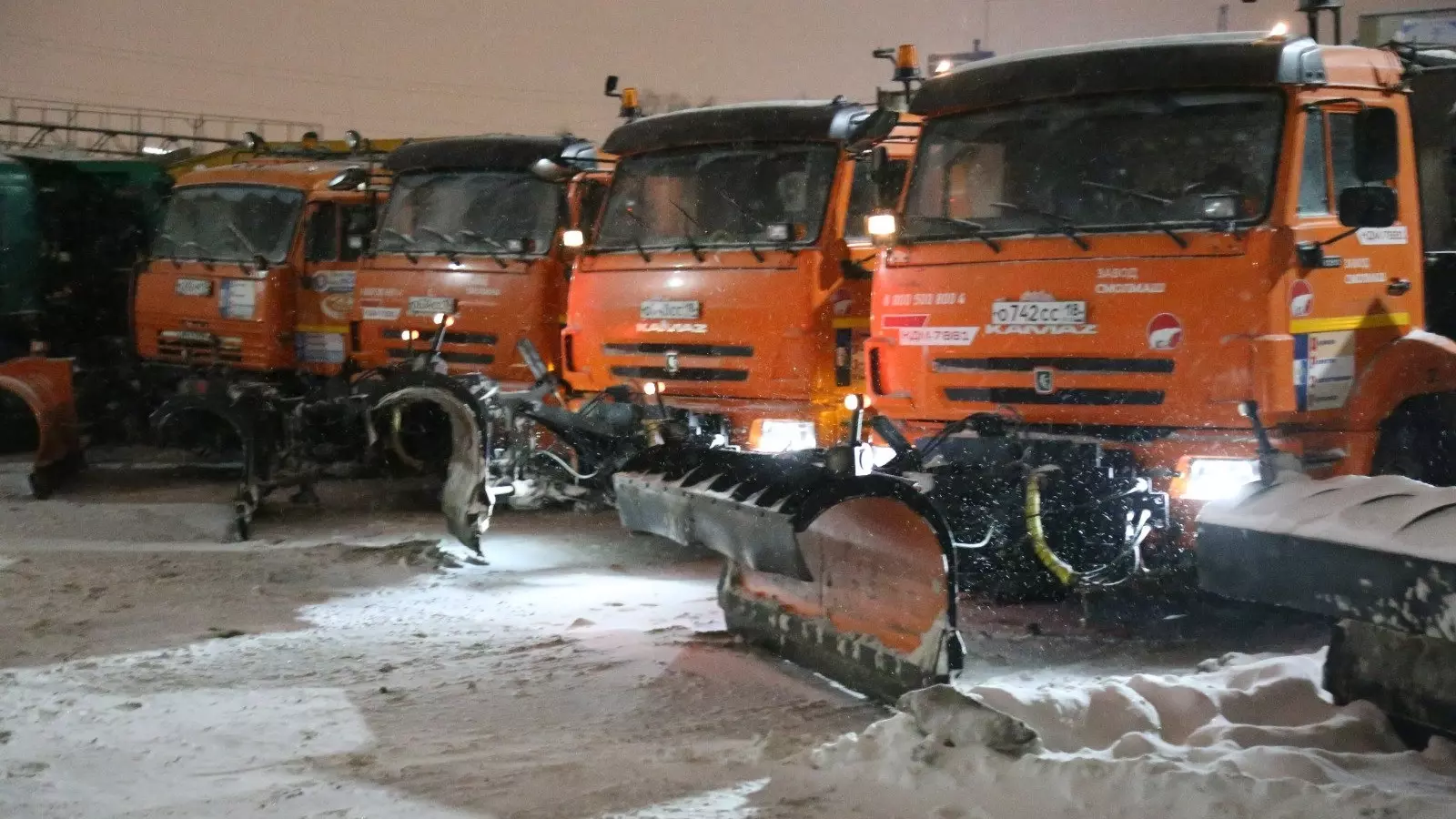 Более 311 тысяч кубометров снега уже вывезли с улиц Ижевска