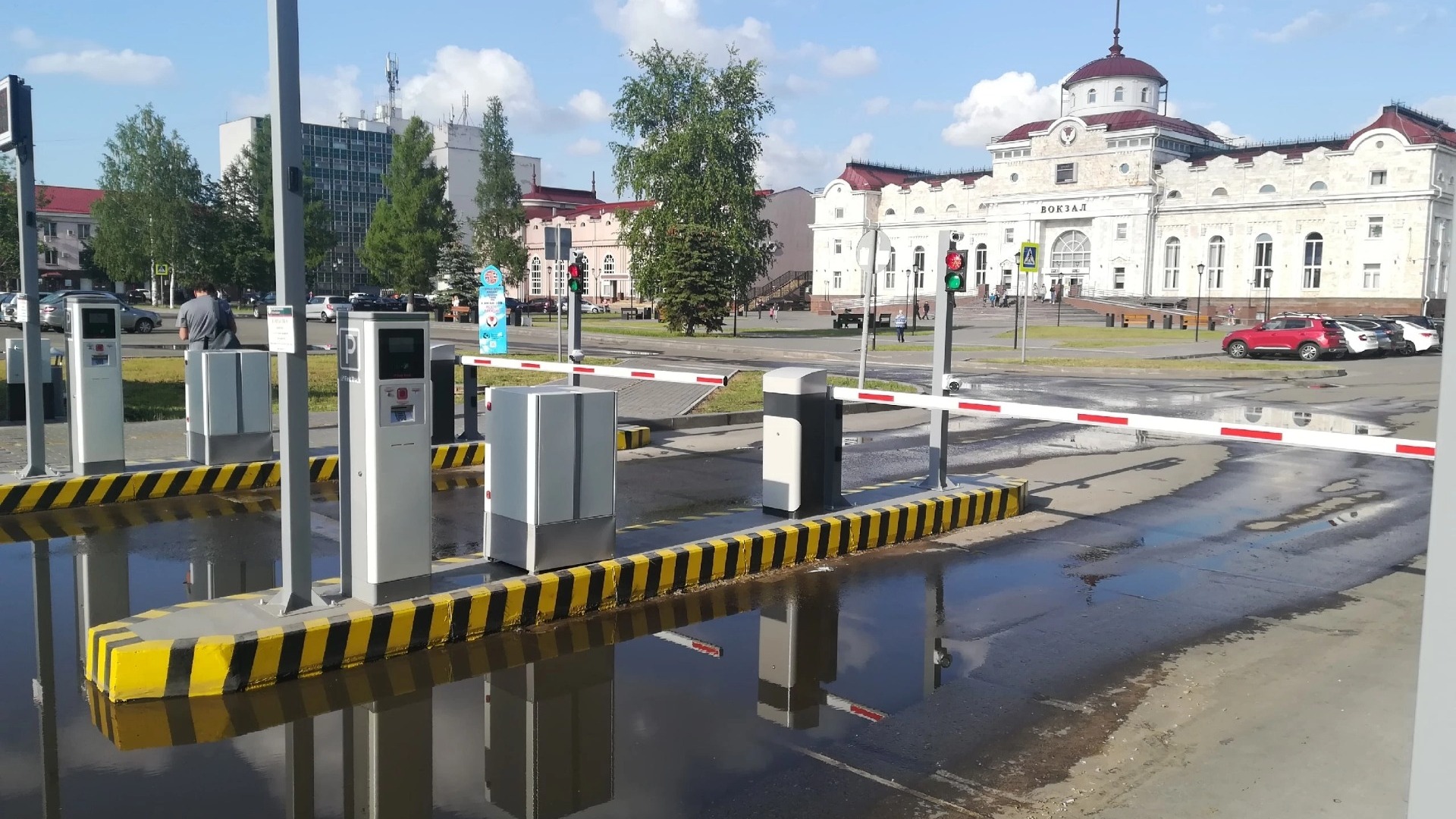 В Ижевске платная парковка возле железнодорожного вокзала начнет работать с 9 июня