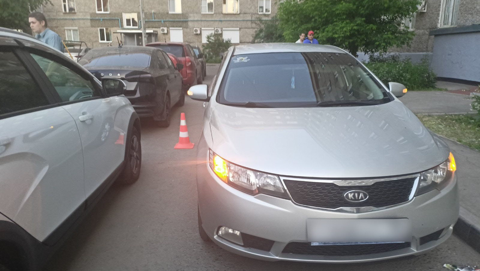 5-летний мальчик попал под колеса автомобиля в Ижевске