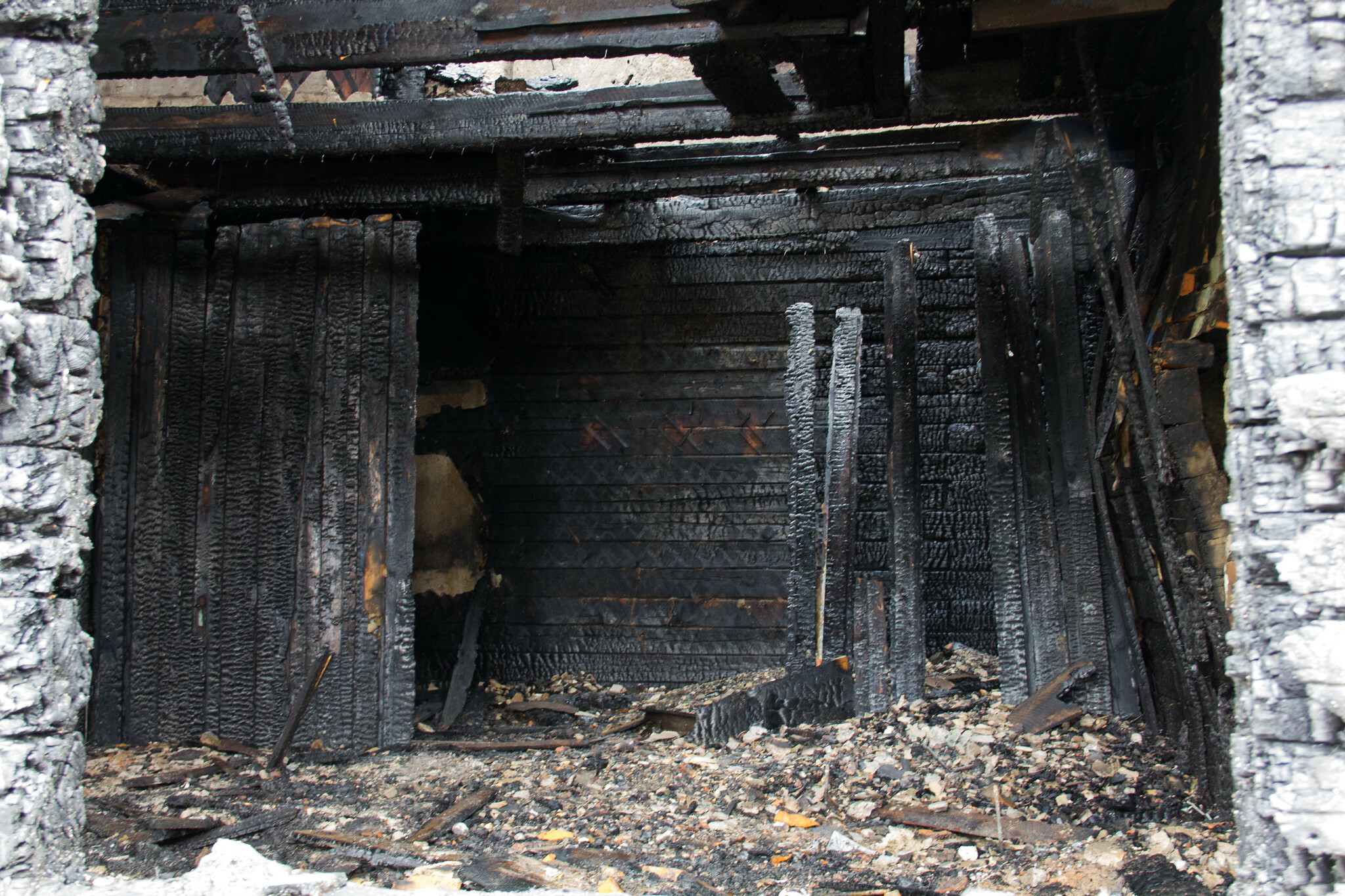 Мужчина и женщина погибли при пожаре в поселке Пугачево в Удмуртии