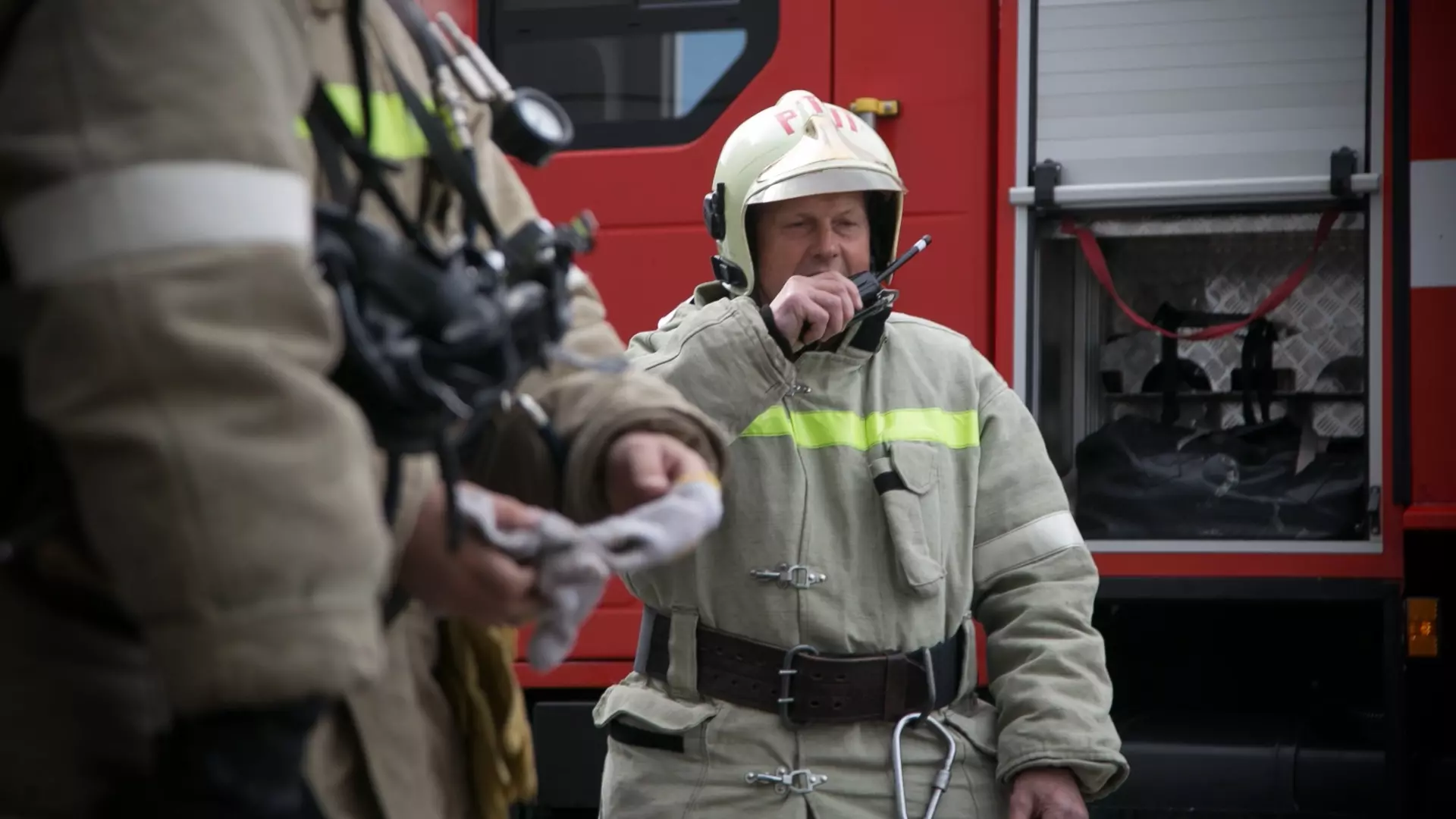 Крупный пожар на стройке потушили в Воткинске