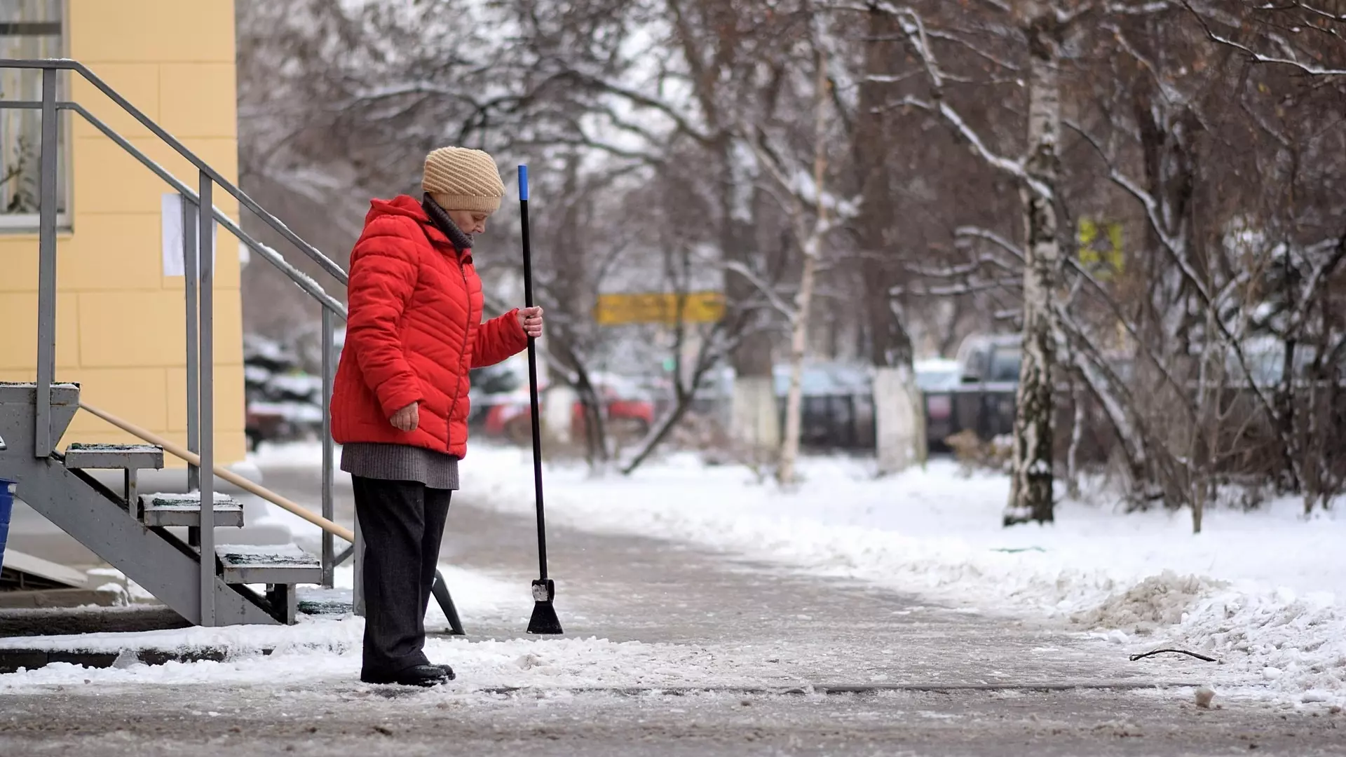 В Госдуме уверены, что россияне должны сами убирать снег на улицах