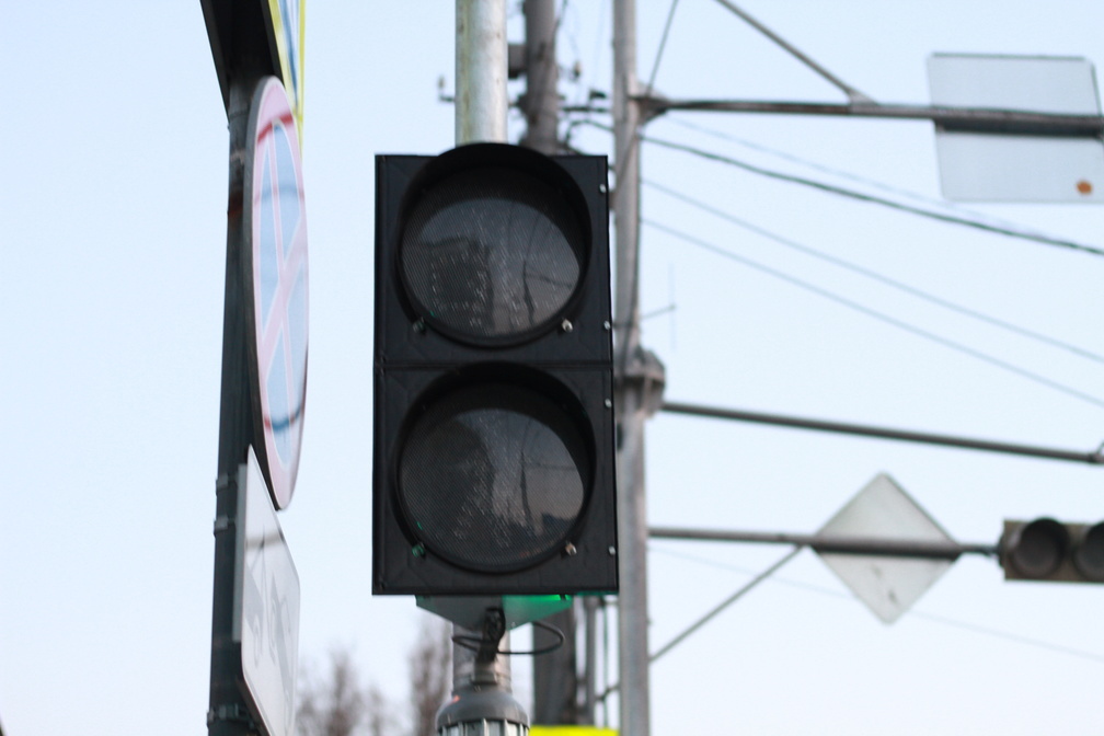 В Ижевске на перекрестке улиц Пойма - Сарапульский тракт временно отключат светофор