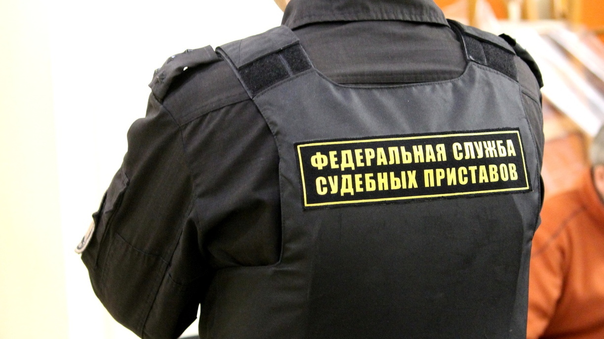 Пресс-служба УФССП по УР прокомментировала задержание гражданки у Октябрьского суда