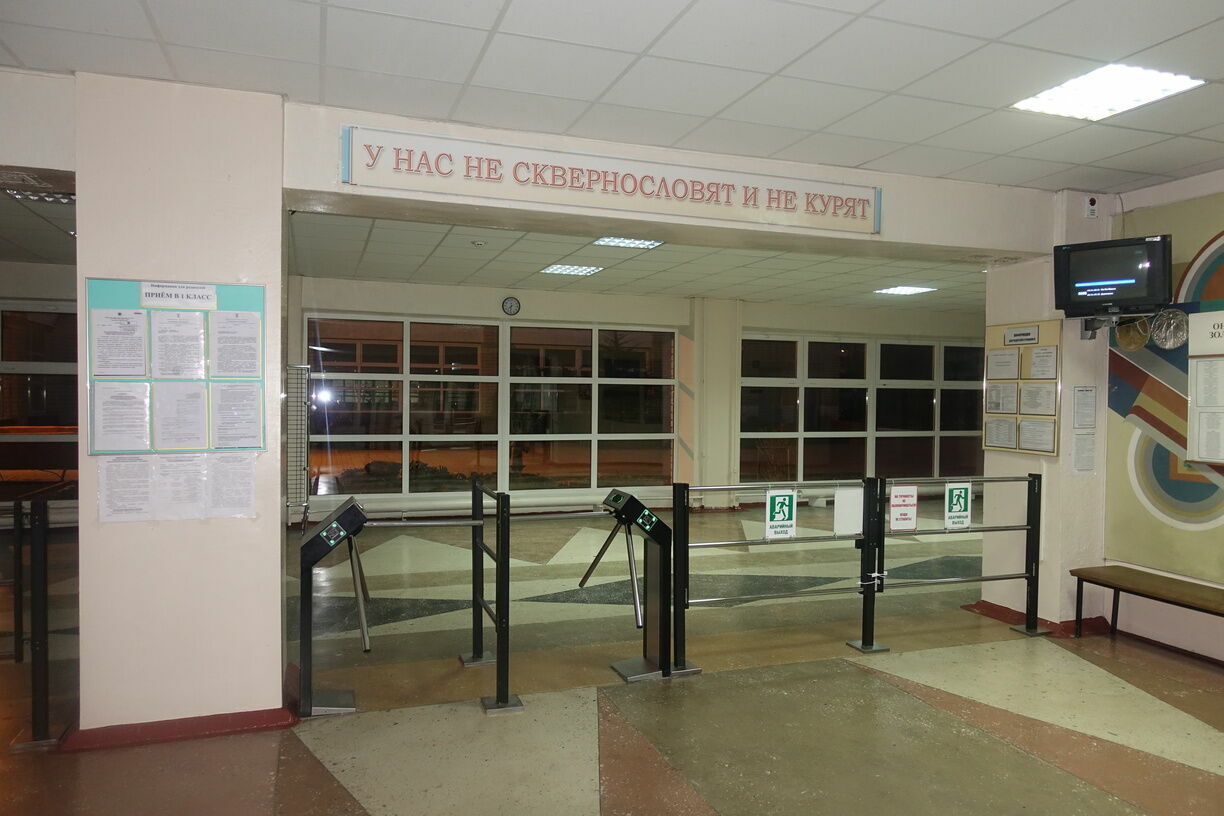 Жители Ижевска: Дежурство полиции в школах убрали