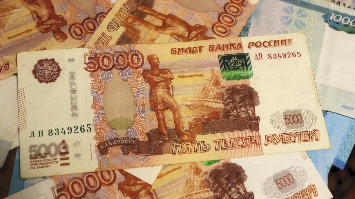 Десять фальшивых денежных купюр обнаружили за три месяца в Удмуртии