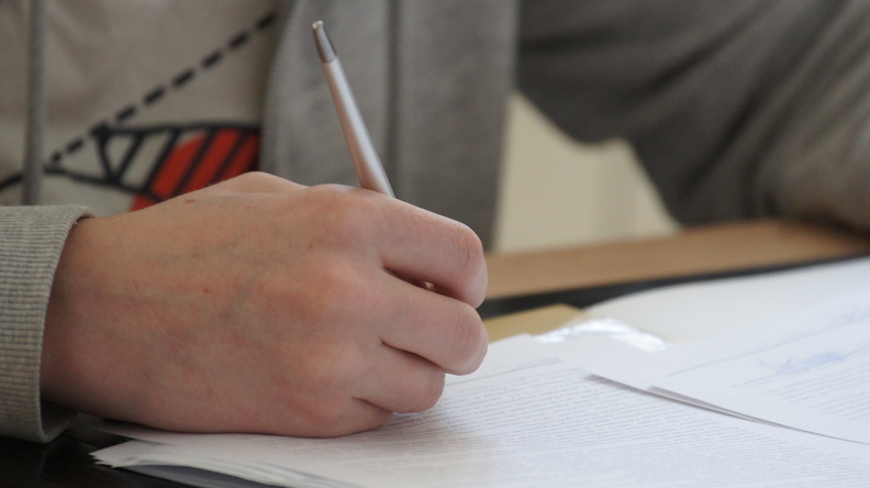 В Ижевской школе родителей попросили писать заявления о добровольной покупке тетрадей