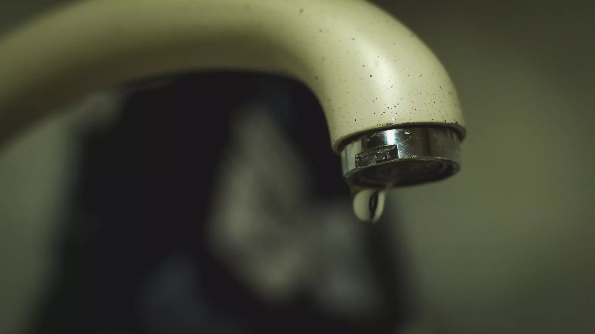 Жители Глазова пожаловались на качество воды из-под крана